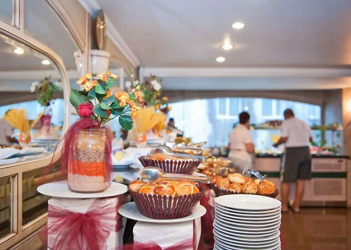 La Garden Bed & Breakfast